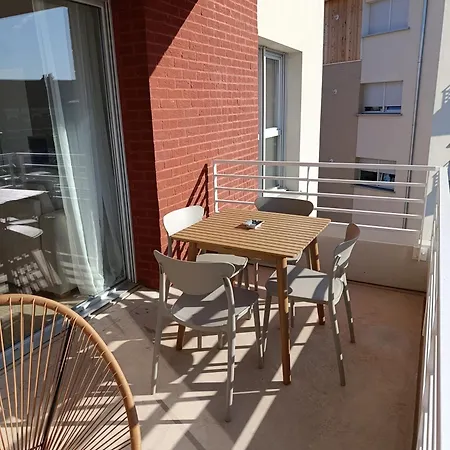 Διαμέρισμα T2 Avec Terrasse Et Parking Prive *